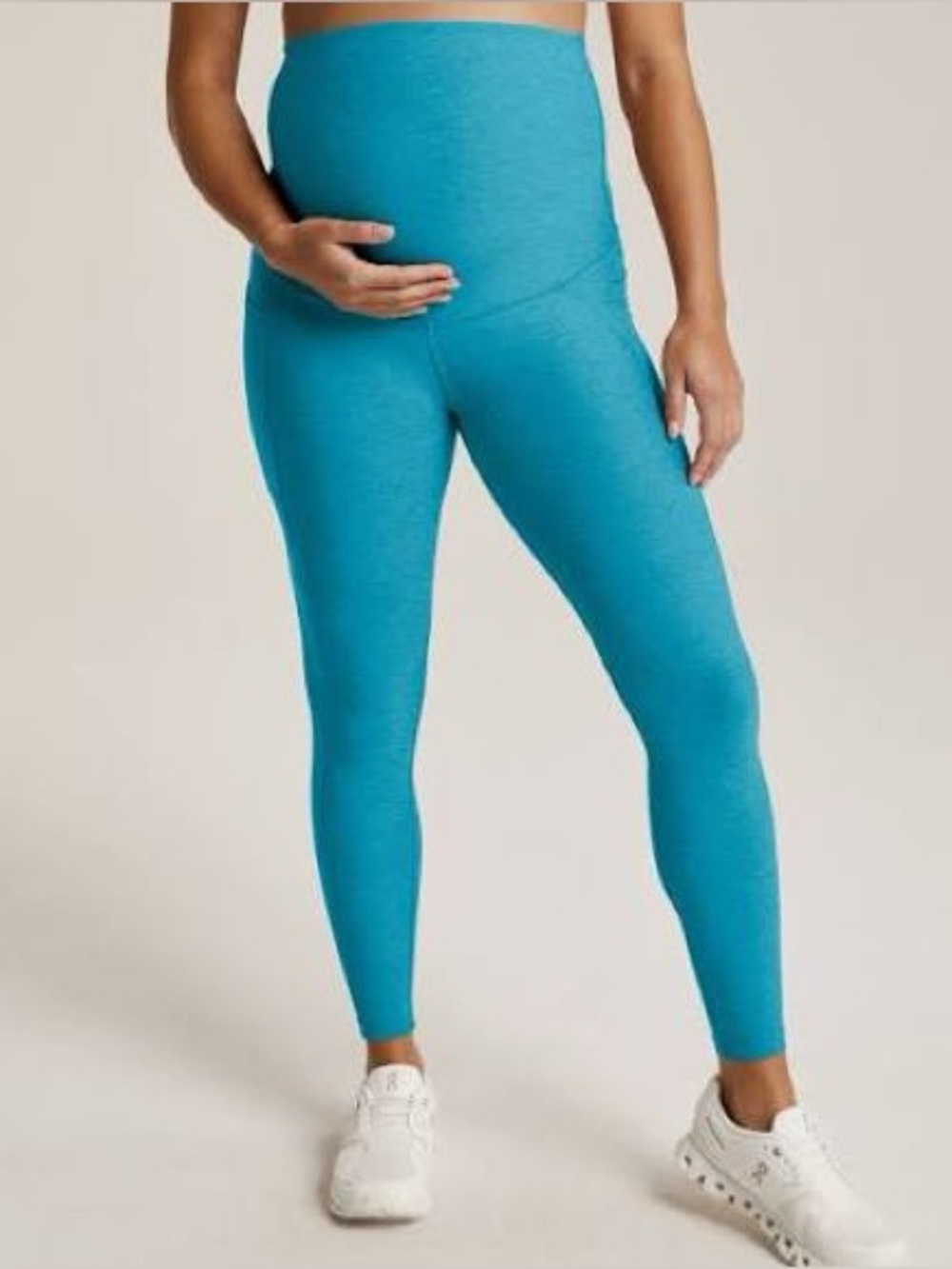 Maternity Beyond Yoga Spacedye Love the Bump Capri Legging in Cali Blue Size M
